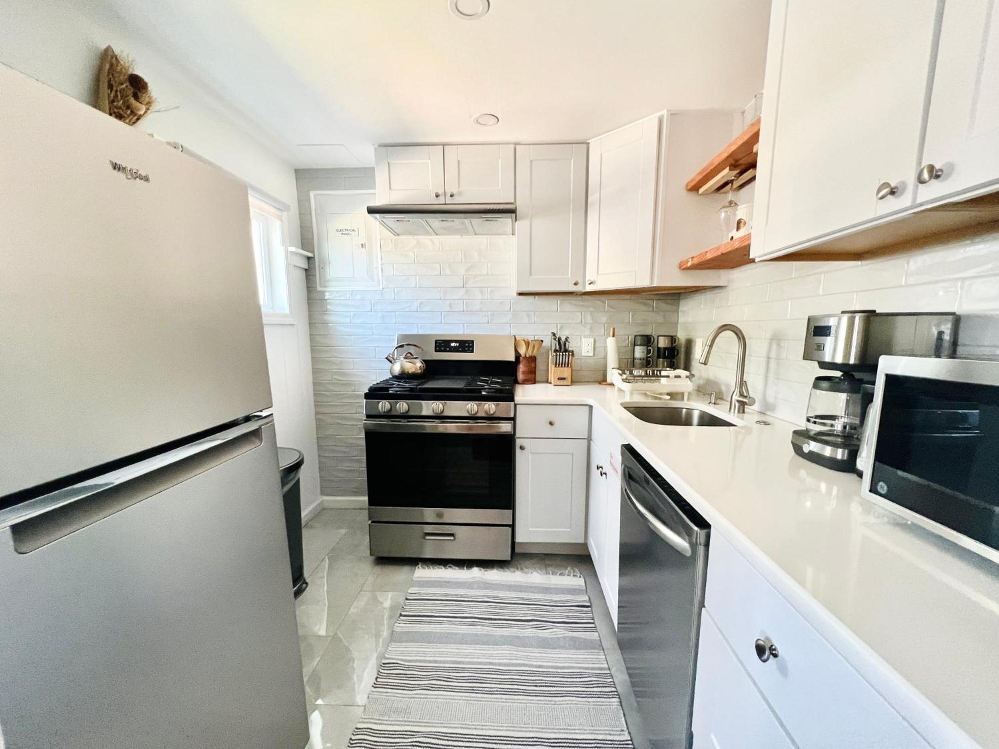 Ultra Modern - Entire 3 Bedroom Apartment - 5 Min Walk To The Beach Wildwood Luaran gambar
